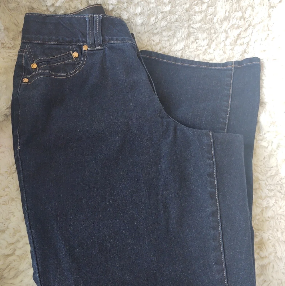 Lane Bryant Straight leg Tighter Tummy Technology Dark Wash Jeans: 14 petite - Picture 4 of 5